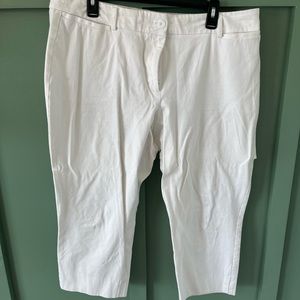 Lane Bryant white capri’s